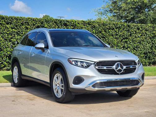 Cirrus Silver Metallic 2026 Mercedes-Benz GLC 300 Base