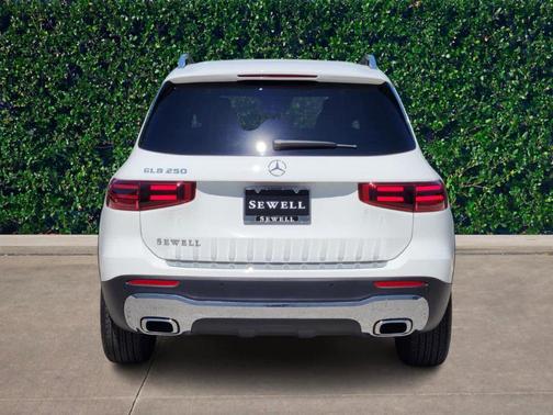 2025 Mercedes-Benz GLB 250 Base