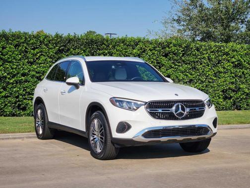 2025 Mercedes-Benz GLC 300 Base