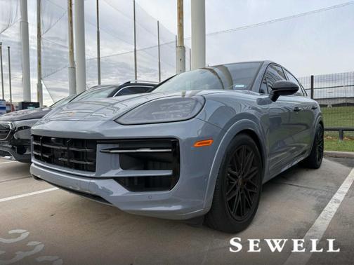 2025 Porsche Cayenne GTS
