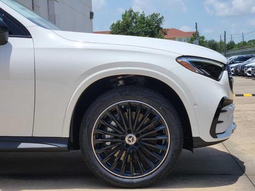 2025 Mercedes-Benz GLC 300 Base 4MATIC