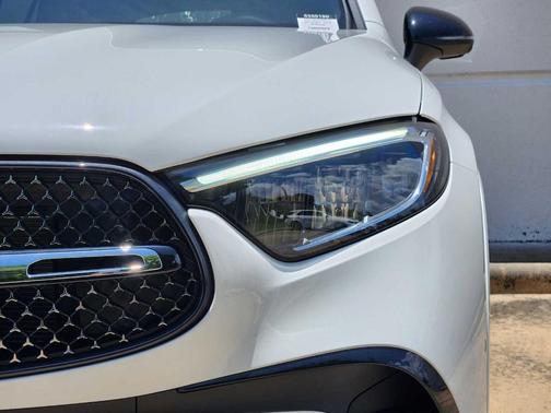 2025 Mercedes-Benz GLC 300 Base 4MATIC
