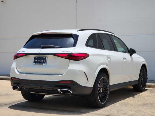 2025 Mercedes-Benz GLC 300 Base 4MATIC