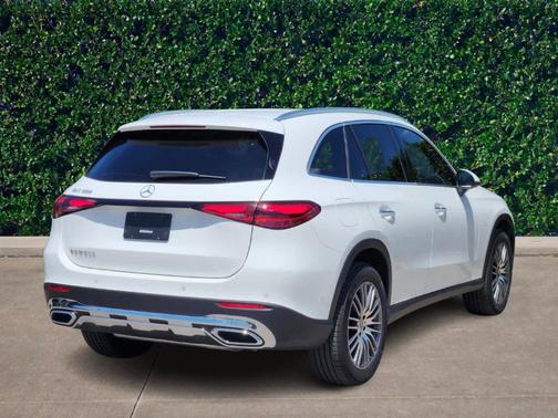 2025 Mercedes-Benz GLC 300 Base