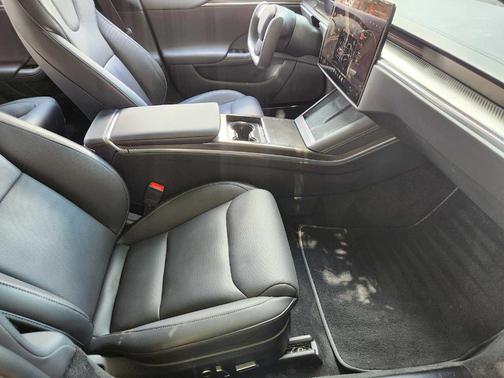 Silver 2022 Tesla Model S Plaid