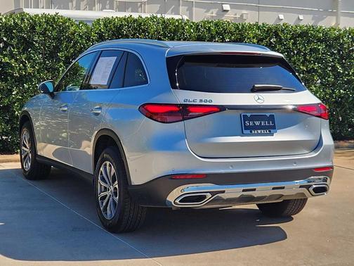 2025 Mercedes-Benz GLC 300 Base