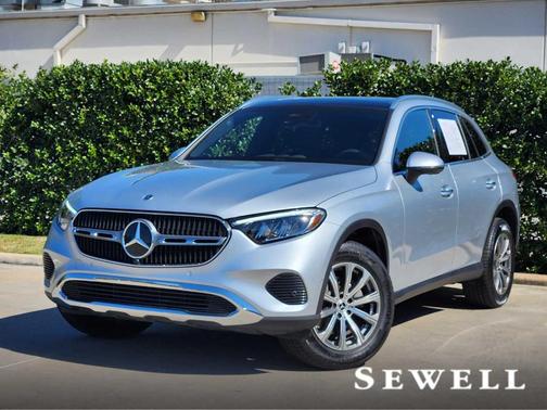 2025 Mercedes-Benz GLC 300 Base