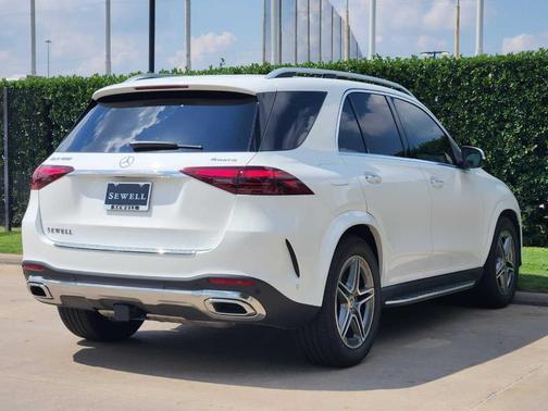 Polar White 2026 Mercedes-Benz GLE 450 4MATIC