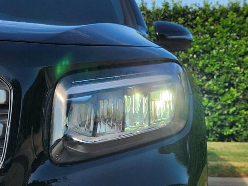 2025 Mercedes-Benz GLB 250 Base