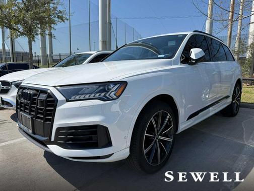 2023 Audi Q7 55 Premium Plus