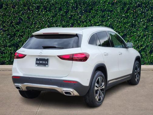 2025 Mercedes-Benz GLA 250 Base