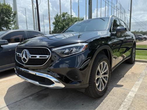 2025 Mercedes-Benz GLC 300 Base