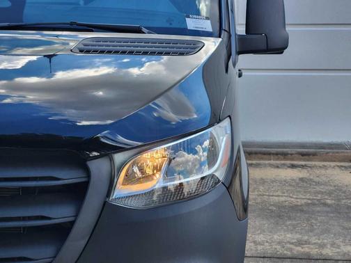 2025 Mercedes-Benz Sprinter 2500 