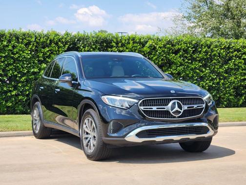 2025 Mercedes-Benz GLC 300 Base