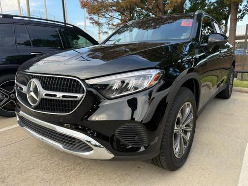 2025 Mercedes-Benz GLC 300 Base