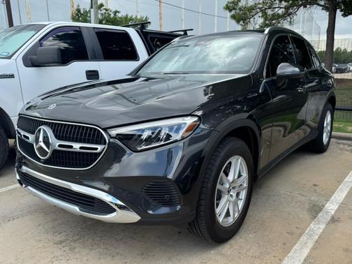 2025 Mercedes-Benz GLC 300 Base