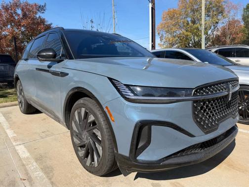 2025 Lincoln Nautilus Reserve