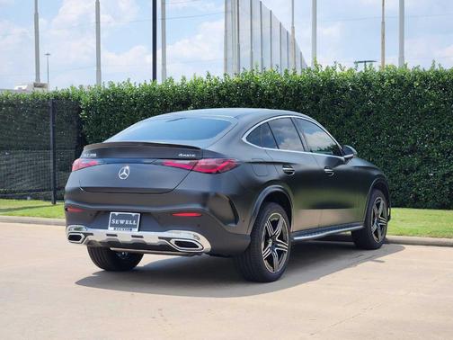 2026 Mercedes-Benz GLC 300