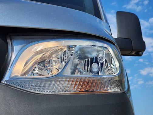 2025 Mercedes-Benz Sprinter 2500 144 WB Standard Roof Passenger