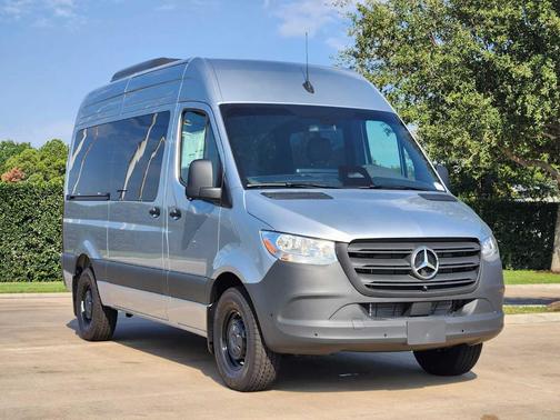 2025 Mercedes-Benz Sprinter 2500 144 WB Standard Roof Passenger