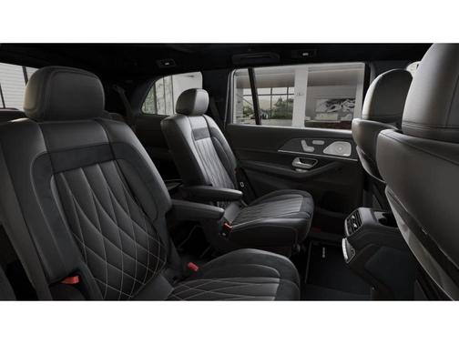 2026 Mercedes-Benz AMG GLS 63 Base