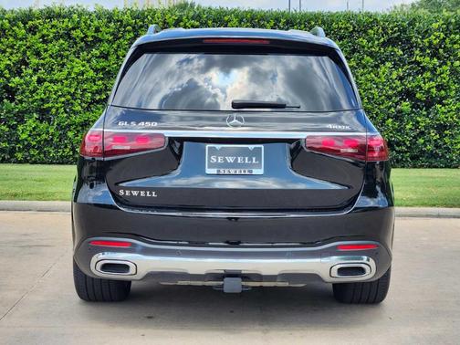 2025 Mercedes-Benz GLS 450 4MATIC