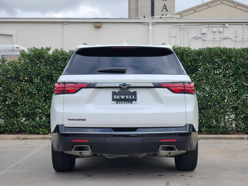 2022 Chevrolet Traverse Premier