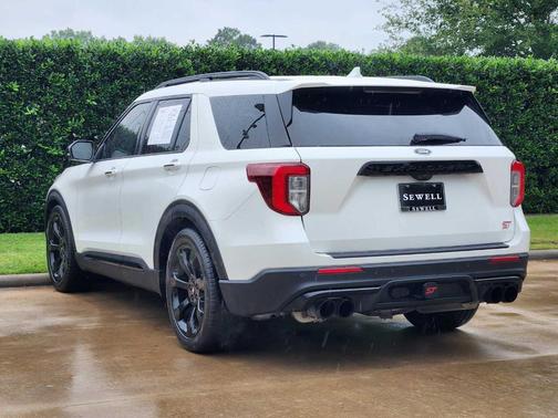Star White 2023 Ford Explorer ST