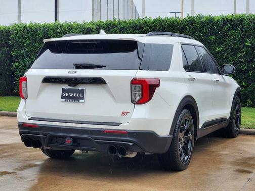 Star White 2023 Ford Explorer ST