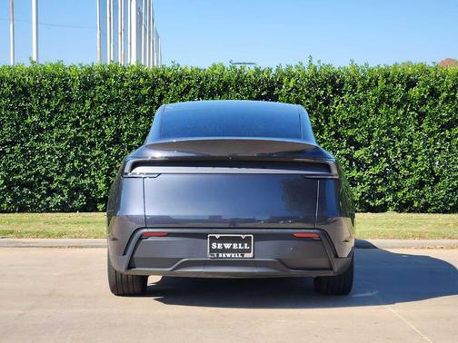 2026 Tesla Model Y Long Range