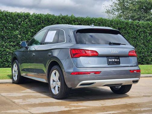 Monsoon Gray Metallic 2019 Audi Q5 2.0T Premium Plus