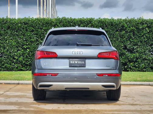 Monsoon Gray Metallic 2019 Audi Q5 2.0T Premium Plus
