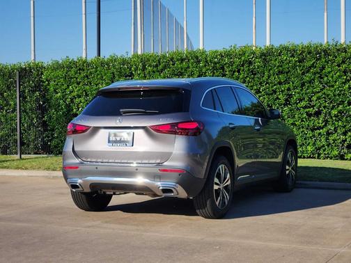 2025 Mercedes-Benz GLA 250 Base