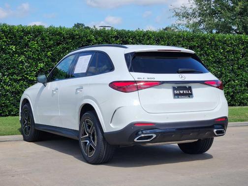 Polar White 2023 Mercedes-Benz GLC 300 Base