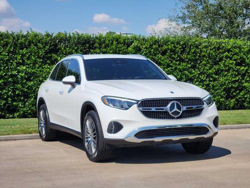 2025 Mercedes-Benz GLC 300 Base