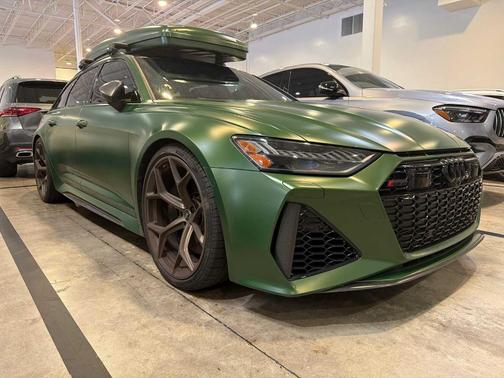 Audi Special Paint - Matte Finish 2024 Audi RS 6 Avant 4.0T quattro performance