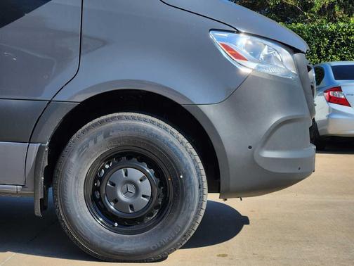 2025 Mercedes-Benz Sprinter 2500 