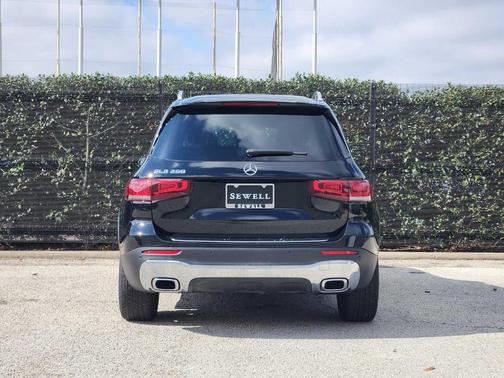 2022 Mercedes-Benz GLB 250 Base