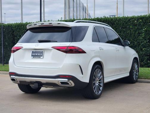 Polar White 2026 Mercedes-Benz GLE 450 4MATIC