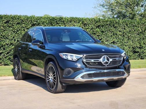 2025 Mercedes-Benz GLC 300 Base