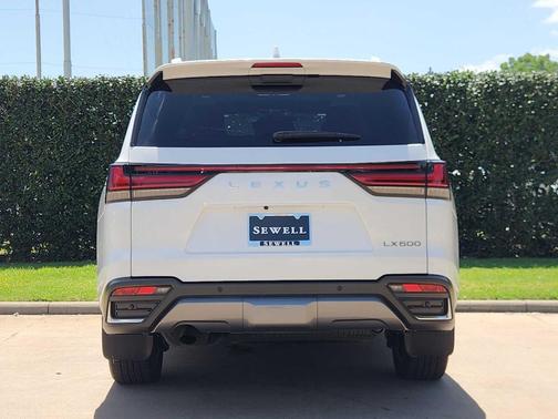 Eminent White Pearl 2025 Lexus LX 600 Luxury