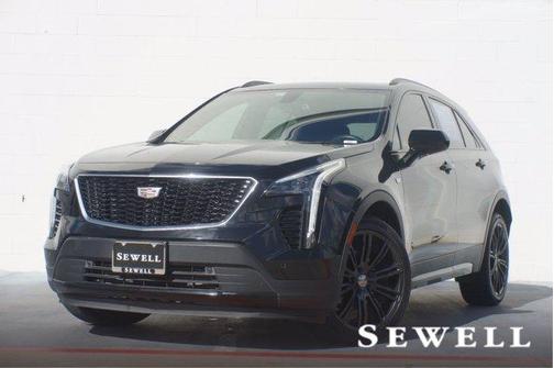 Photo 1 of 30 of 2019 Cadillac XT4 Sport
