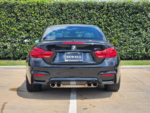 Black Sapphire Metallic 2018 BMW M4 Base