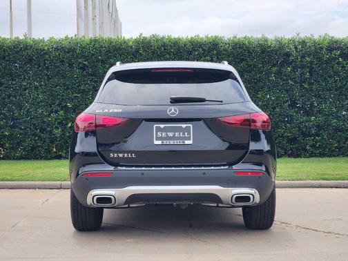 Midnight Black 2026 Mercedes-Benz GLA 250 Base