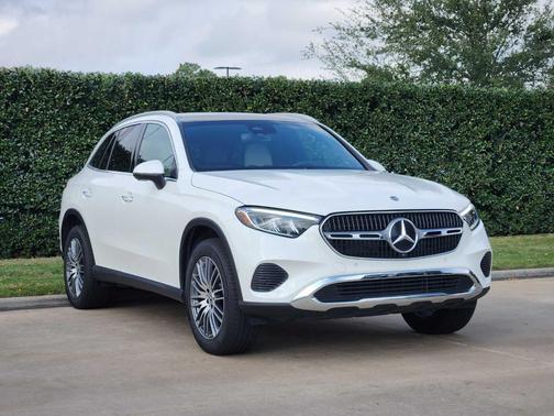 2025 Mercedes-Benz GLC 300 Base