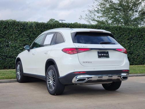 2025 Mercedes-Benz GLC 300 Base