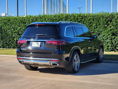 2025 Mercedes-Benz GLS 450 4MATIC