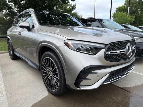 Mojave Silver Metallic 2024 Mercedes-Benz GLC 300 Base