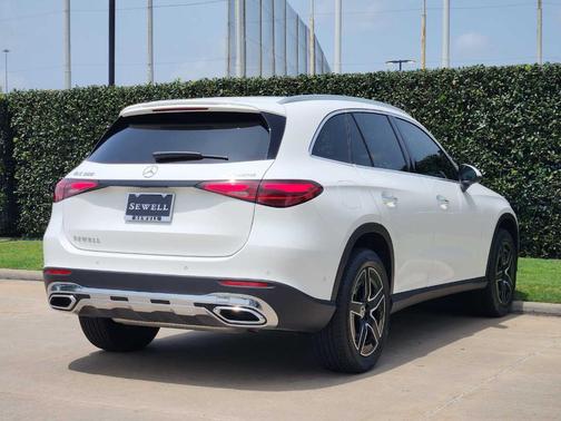 Polar White 2026 Mercedes-Benz GLC 300 Base 4MATIC