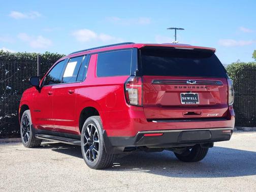 2021 Chevrolet Suburban RST